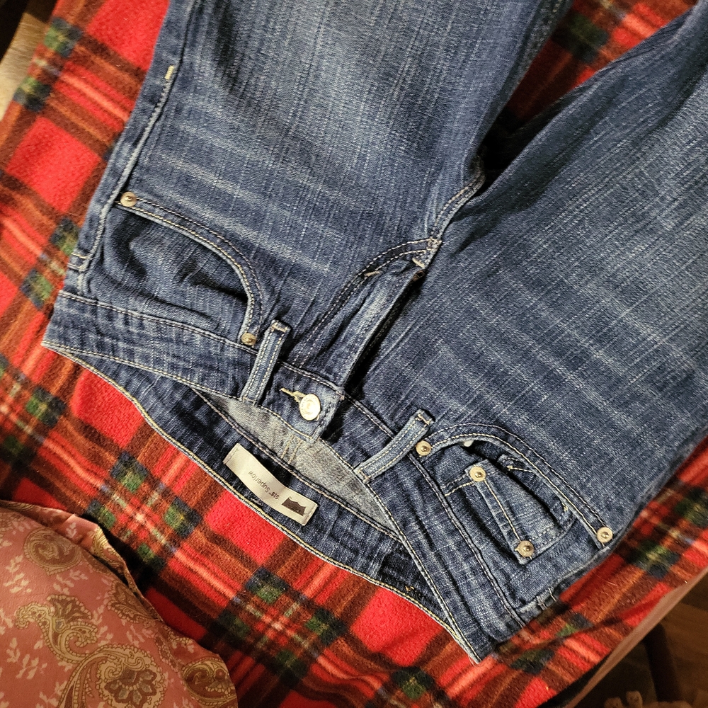 Levi’s 501 Straight Leg Button Fly Distressed Black Jeans Cuffed W27